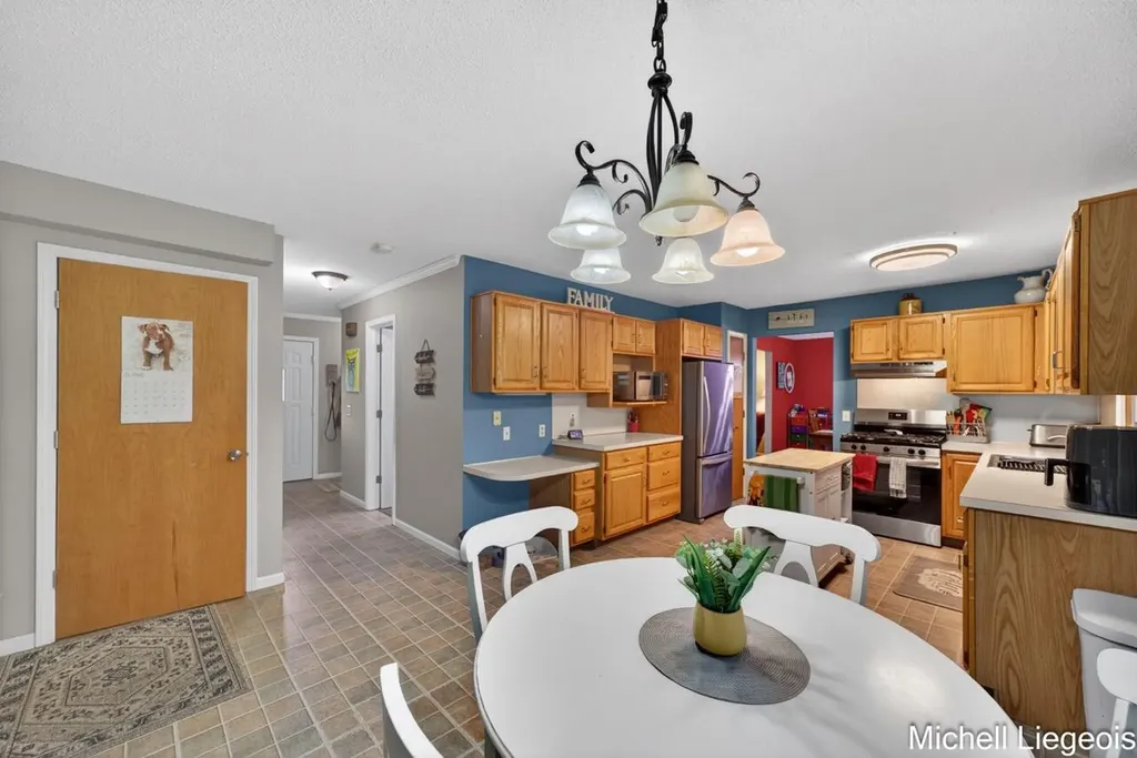 3325 S Riverwood Drive Dalton Township MI 49457