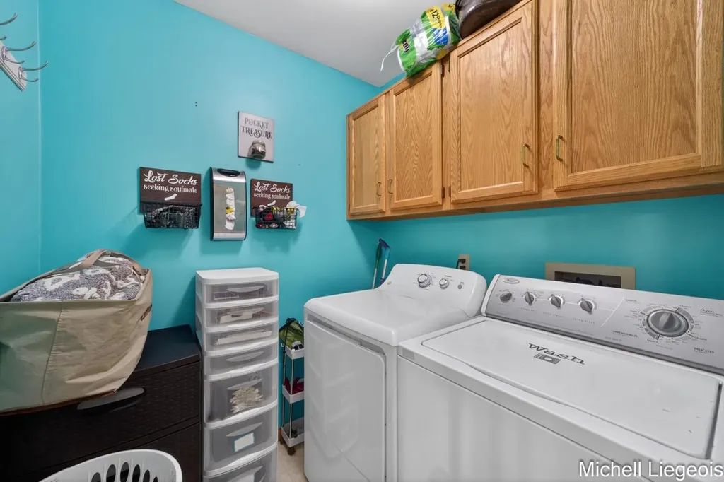 3325 S Riverwood Drive Dalton Township MI 49457