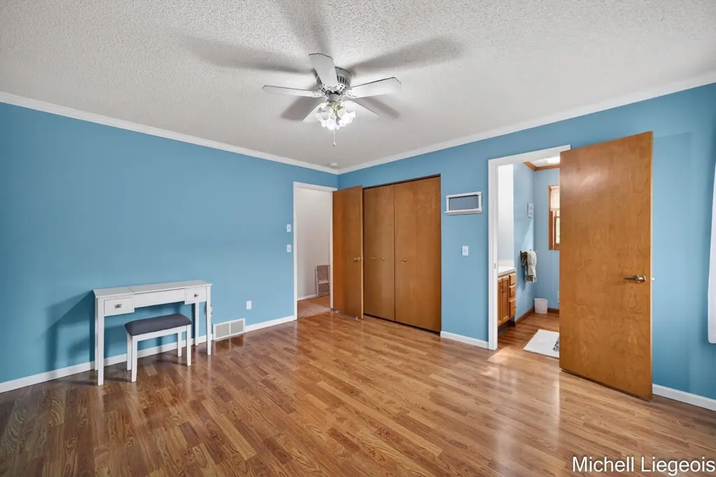 3325 S Riverwood Drive Dalton Township MI 49457