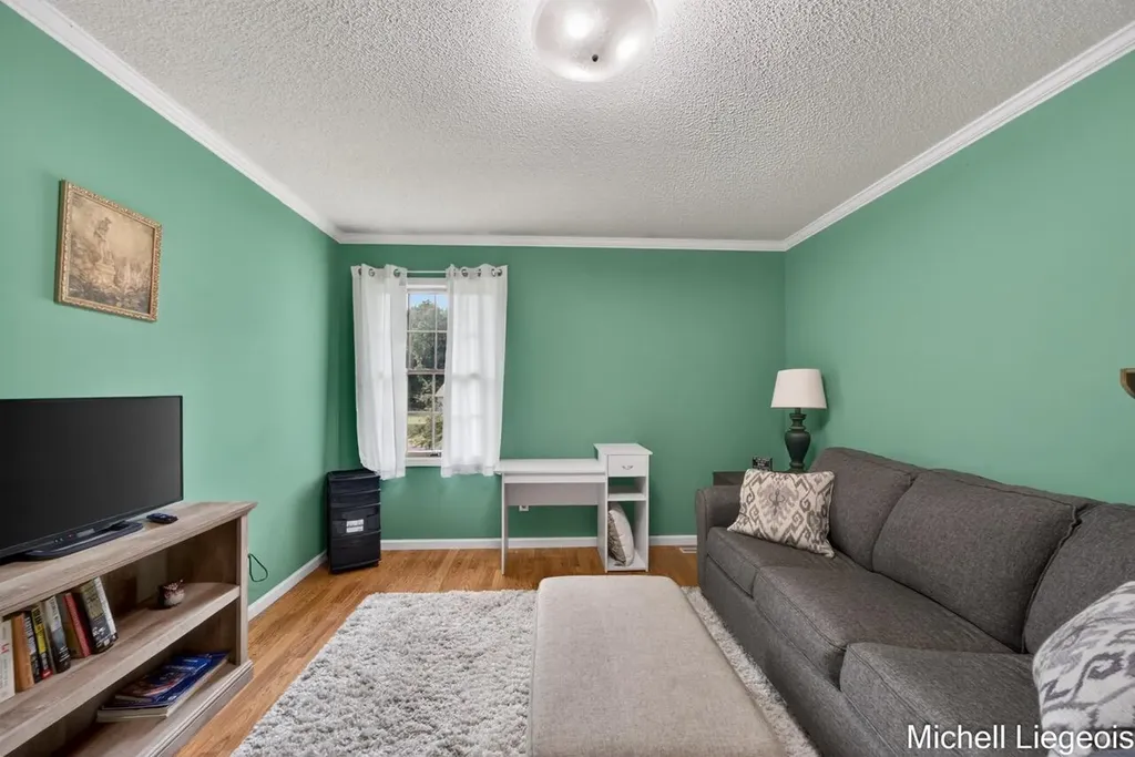 3325 S Riverwood Drive Dalton Township MI 49457