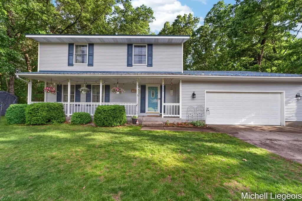 3325 S Riverwood Drive Dalton Township MI 49457