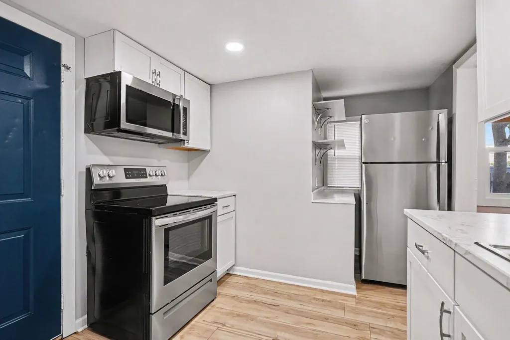 2617 Fairfield Street Norton Shores City MI 49441