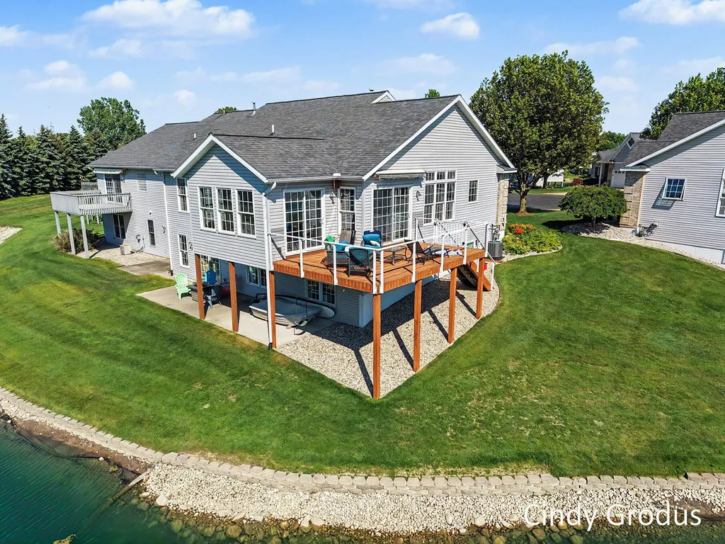 11341 Avocet Court Holland Charter Township MI 49424