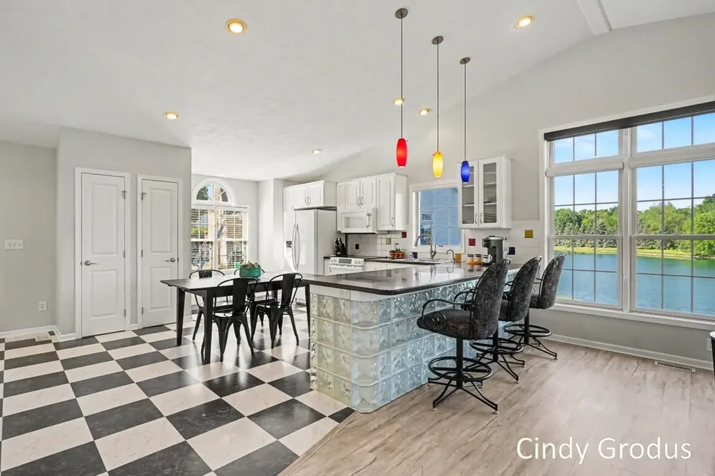 11341 Avocet Court Holland Charter Township MI 49424