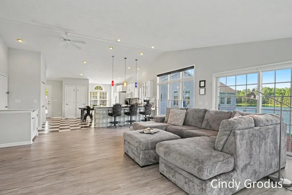 11341 Avocet Court Holland Charter Township MI 49424