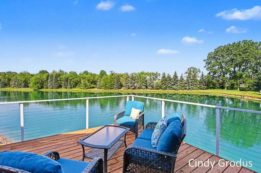 11341 Avocet Court Holland Charter Township MI 49424