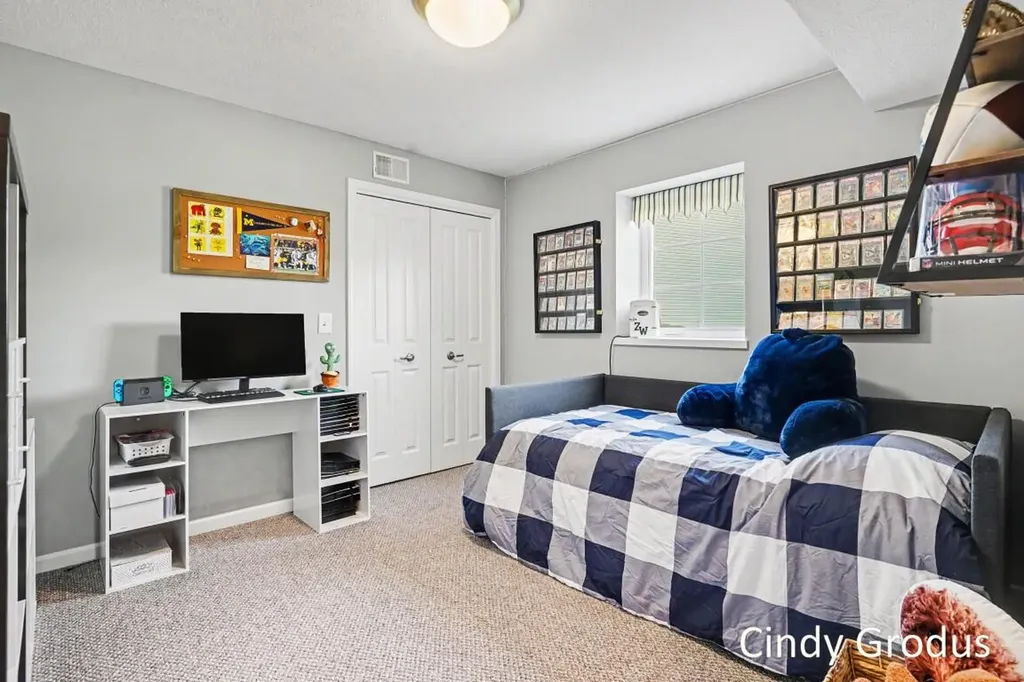 11341 Avocet Court Holland Charter Township MI 49424