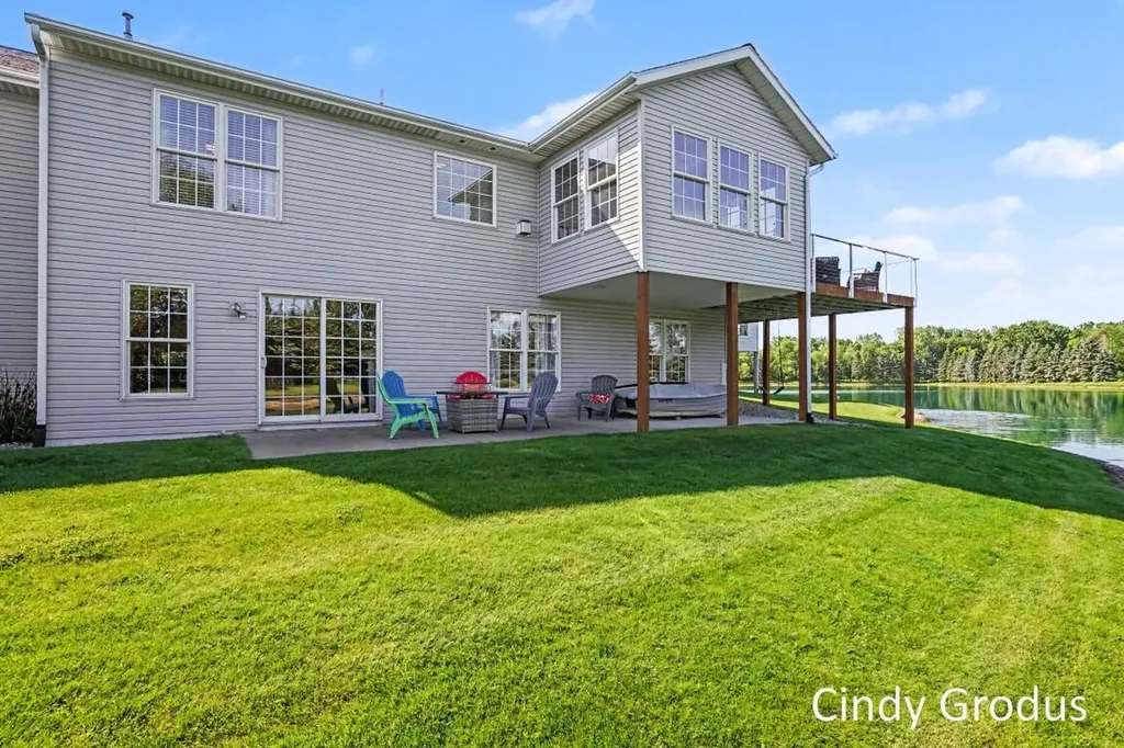 11341 Avocet Court Holland Charter Township MI 49424