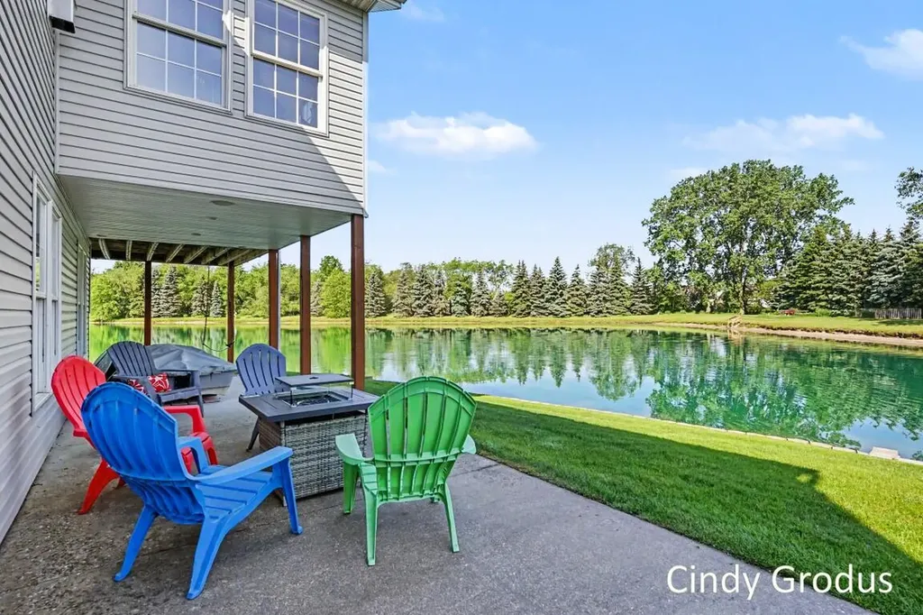 11341 Avocet Court Holland Charter Township MI 49424