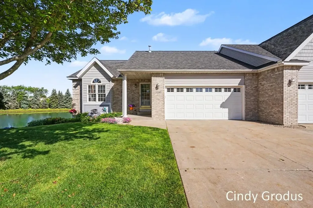 11341 Avocet Court Holland Charter Township MI 49424