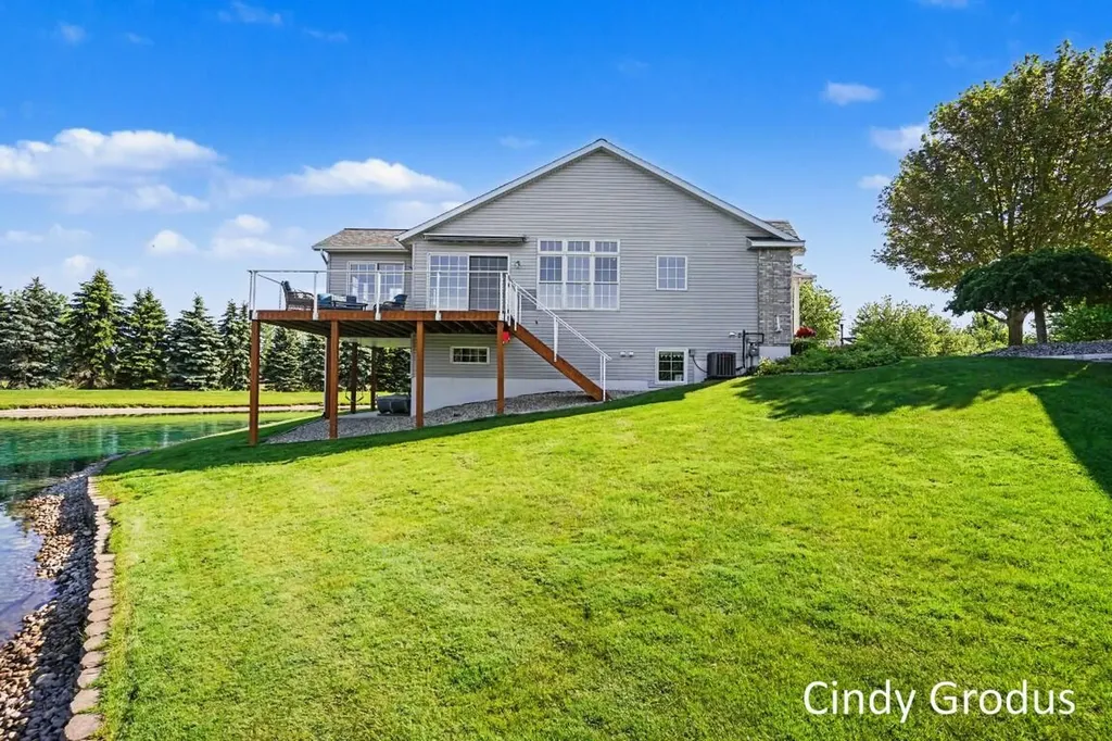 11341 Avocet Court Holland Charter Township MI 49424