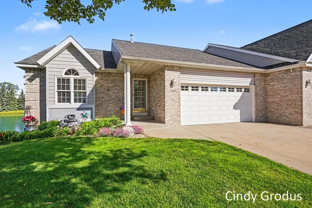 11341 Avocet Court Holland Charter Township MI 49424
