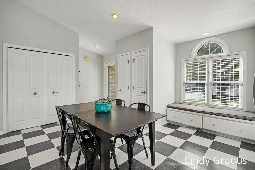 11341 Avocet Court Holland Charter Township MI 49424
