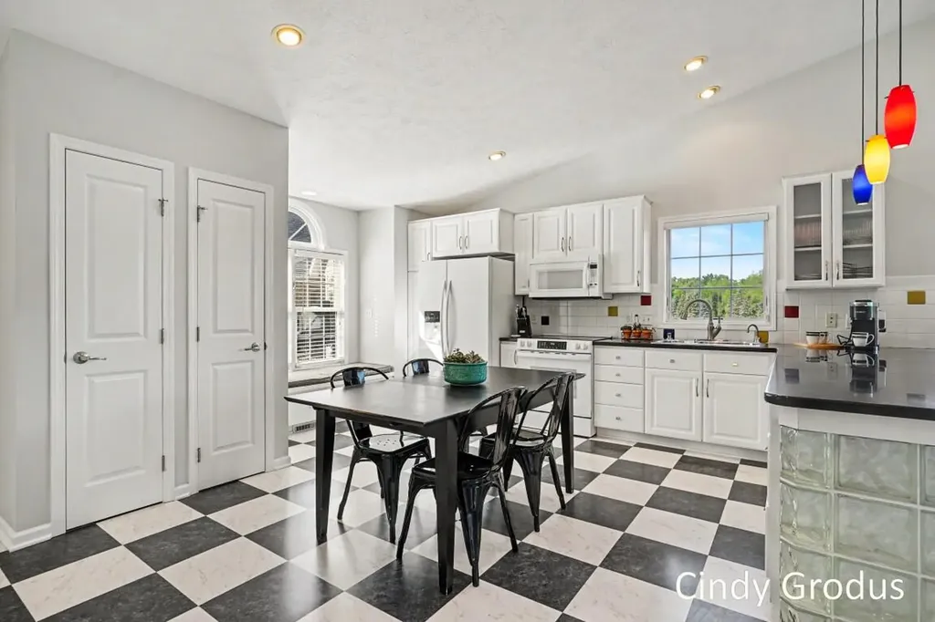 11341 Avocet Court Holland Charter Township MI 49424