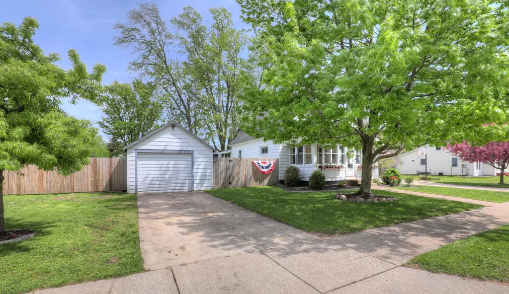 241 Woodward Street Zeeland City MI 49464