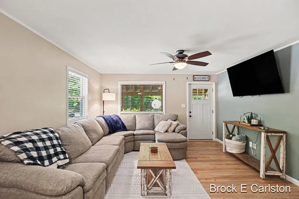 17455 Hoxeyville Road Norman Township MI 49689