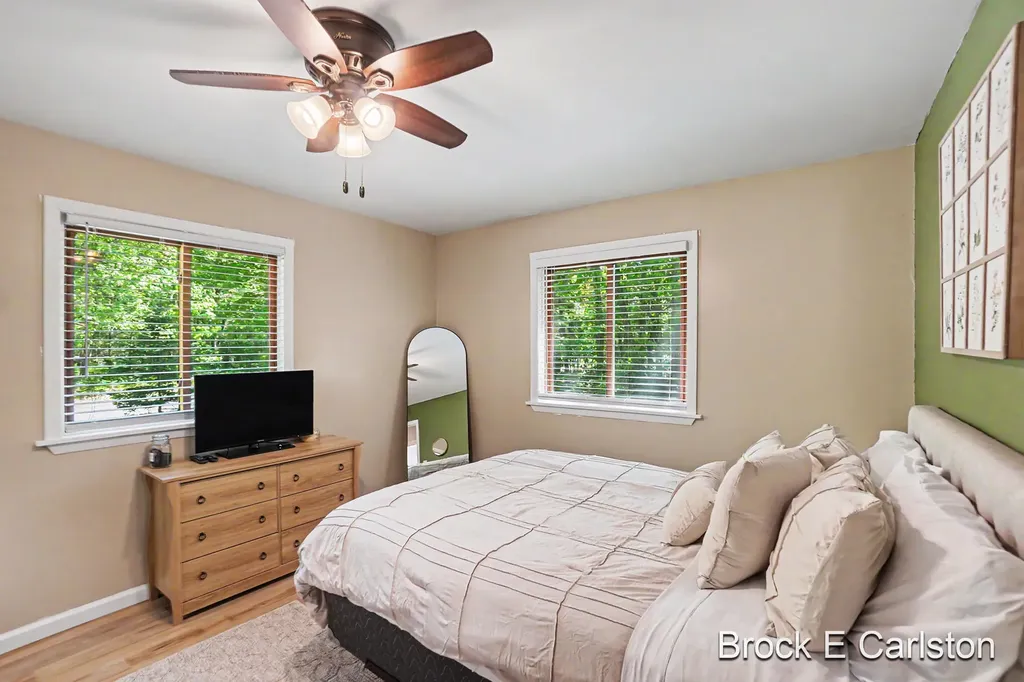 17455 Hoxeyville Road Norman Township MI 49689