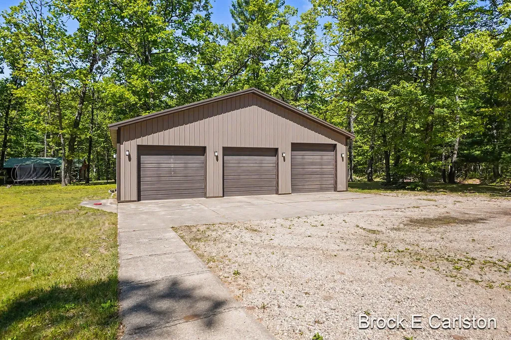 17455 Hoxeyville Road Norman Township MI 49689