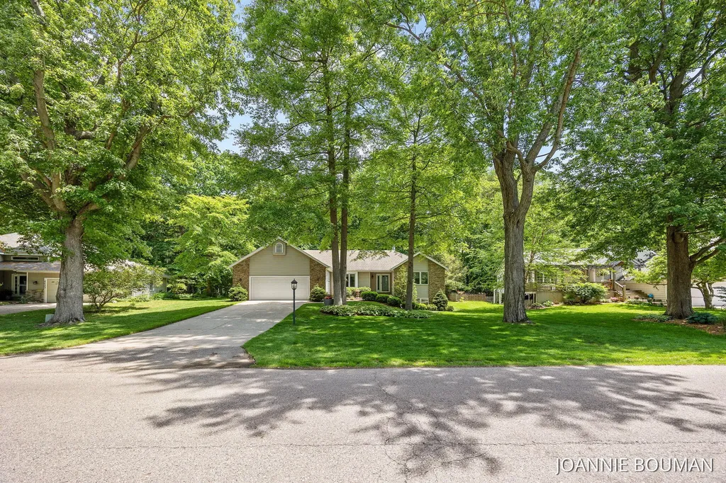 4629 Pine Drive Laketown Township MI 49423