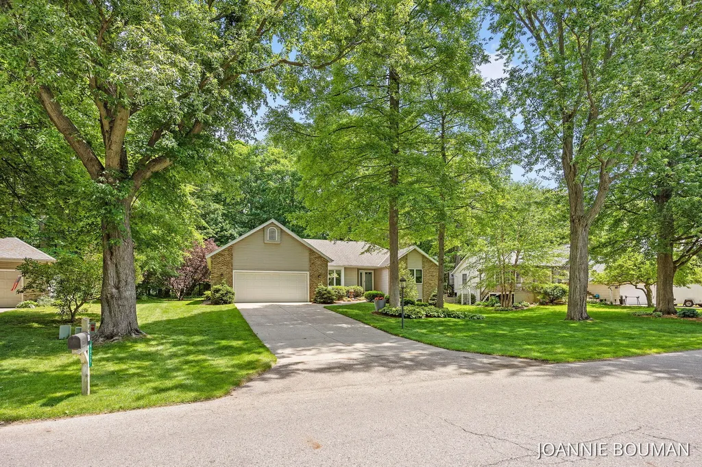 4629 Pine Drive Laketown Township MI 49423
