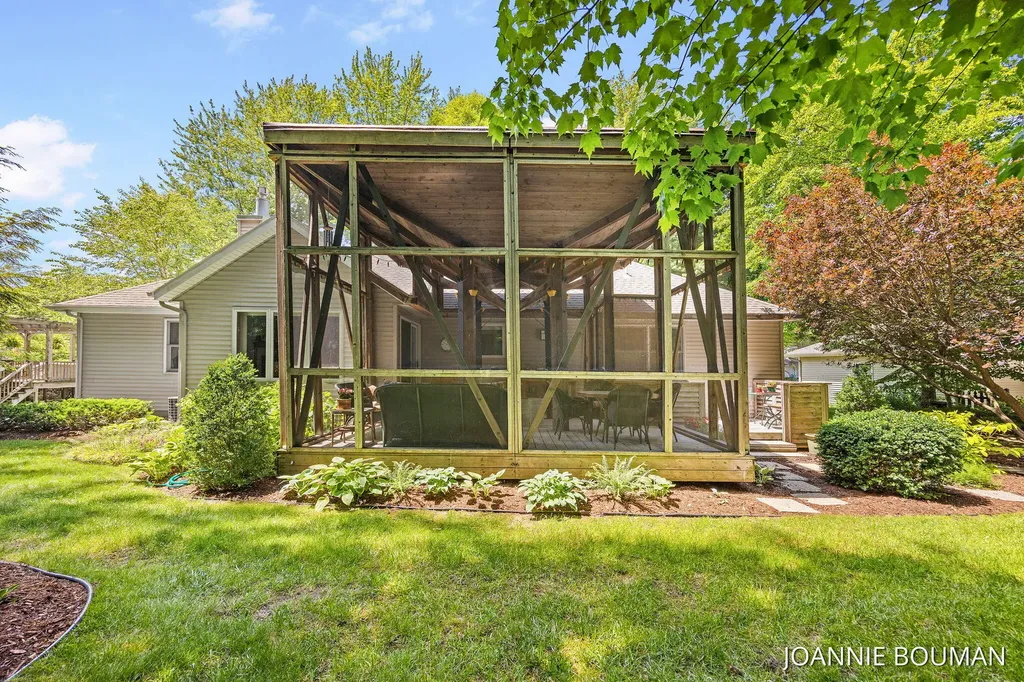 4629 Pine Drive Laketown Township MI 49423