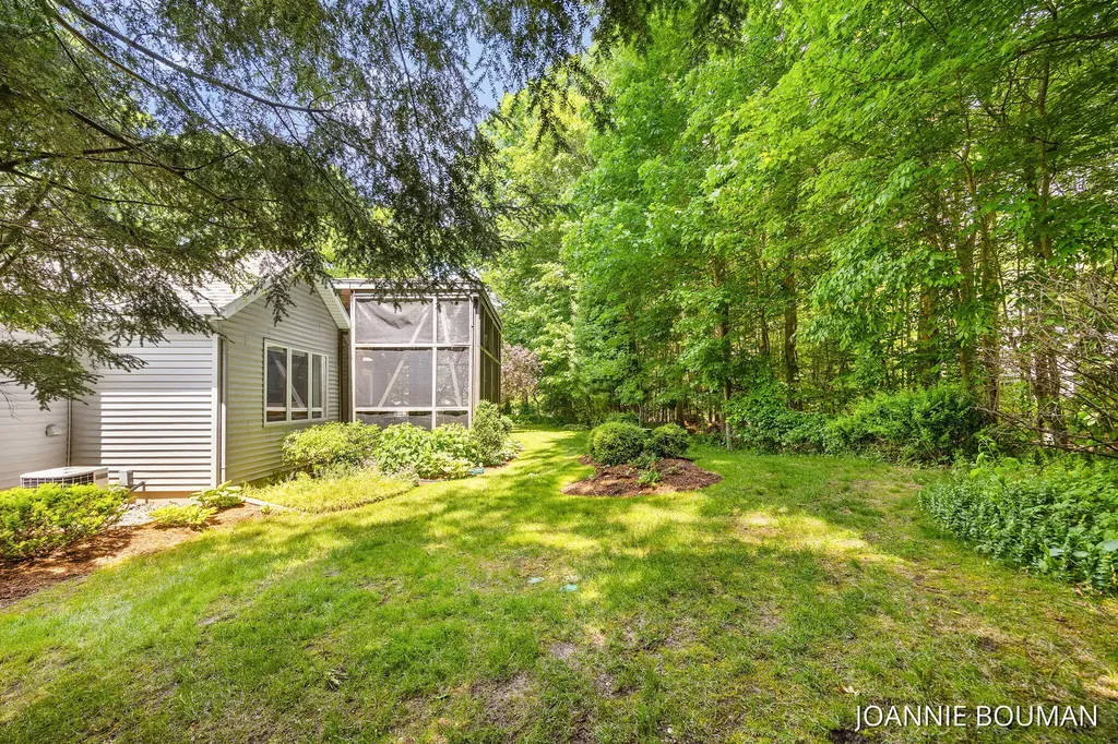 4629 Pine Drive Laketown Township MI 49423