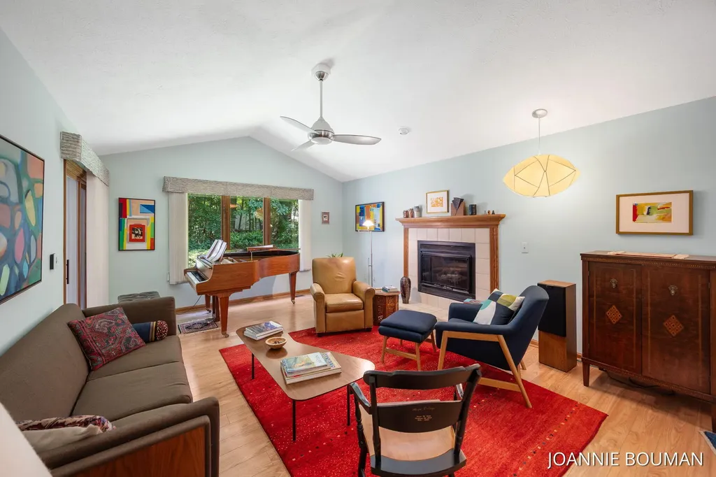 4629 Pine Drive Laketown Township MI 49423