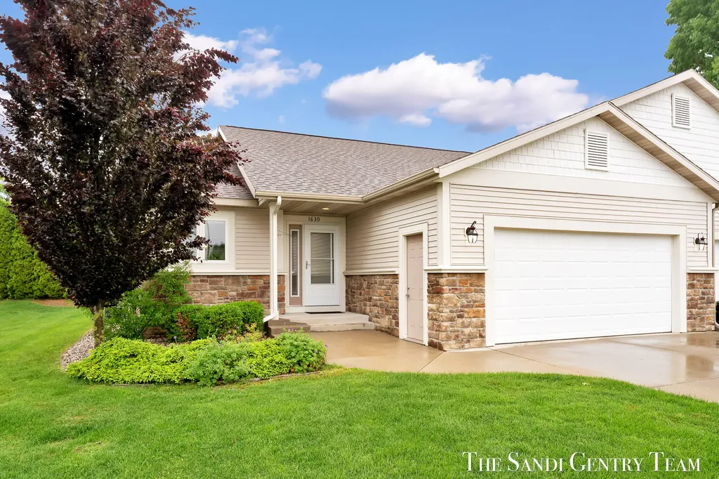 1630 Grevel Court Fruitport Charter Township MI 49444