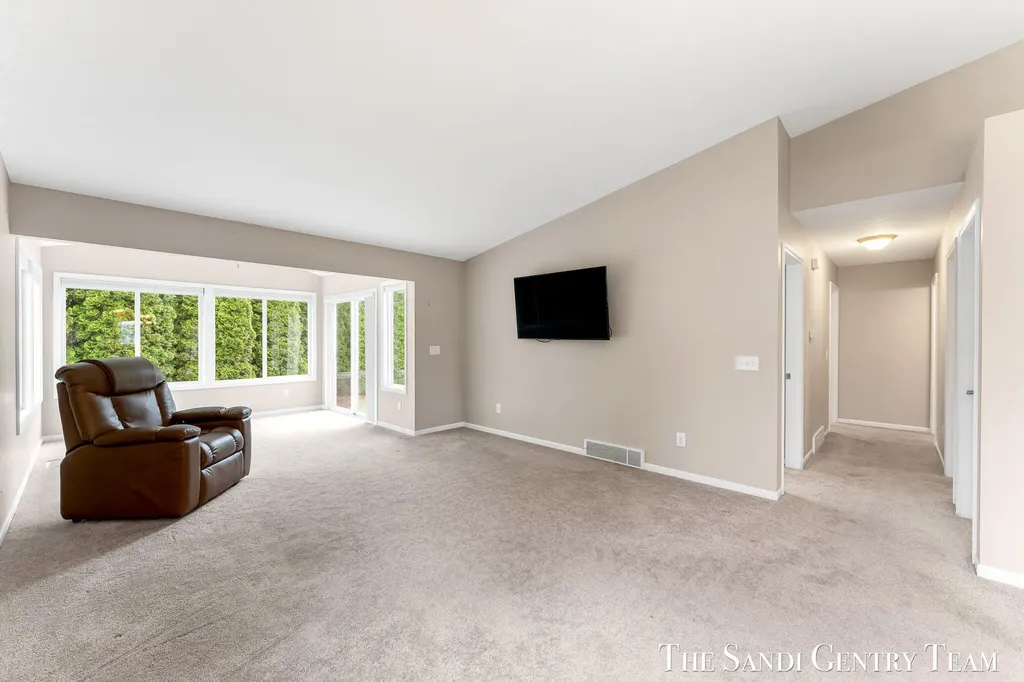 1630 Grevel Court Fruitport Charter Township MI 49444