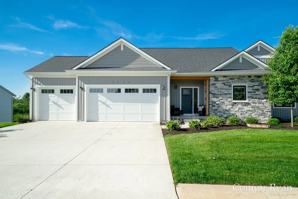 3758 Jason Ridge Lane SW Walker City MI 49534