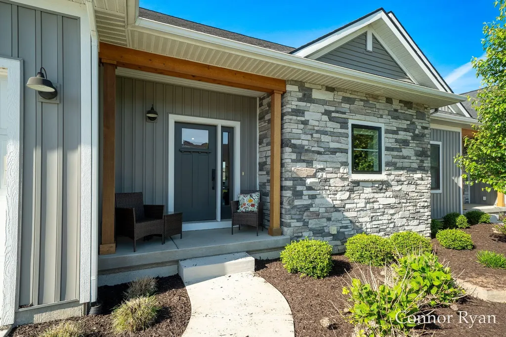 3758 Jason Ridge Lane SW Walker City MI 49534