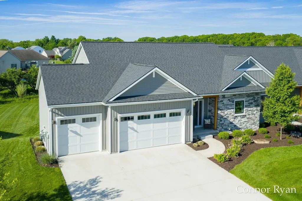 3758 Jason Ridge Lane SW Walker City MI 49534