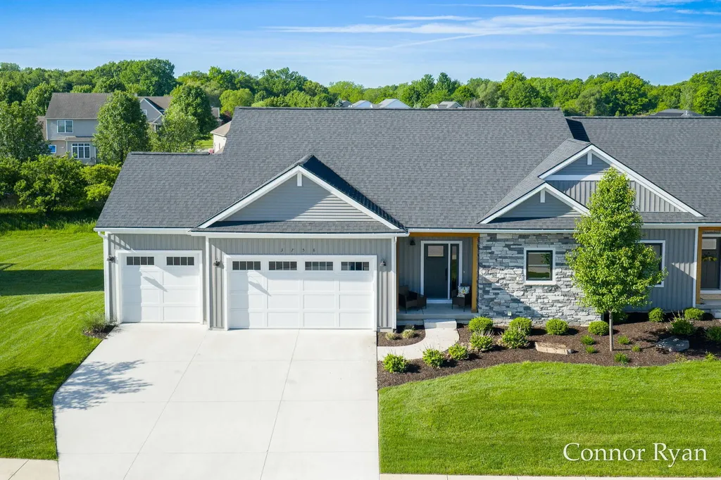3758 Jason Ridge Lane SW Walker City MI 49534