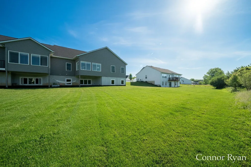 3758 Jason Ridge Lane SW Walker City MI 49534