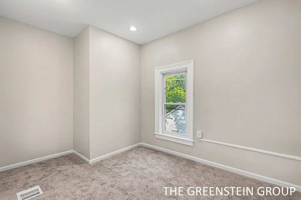 215 W Grove Street Greenville City MI 48838