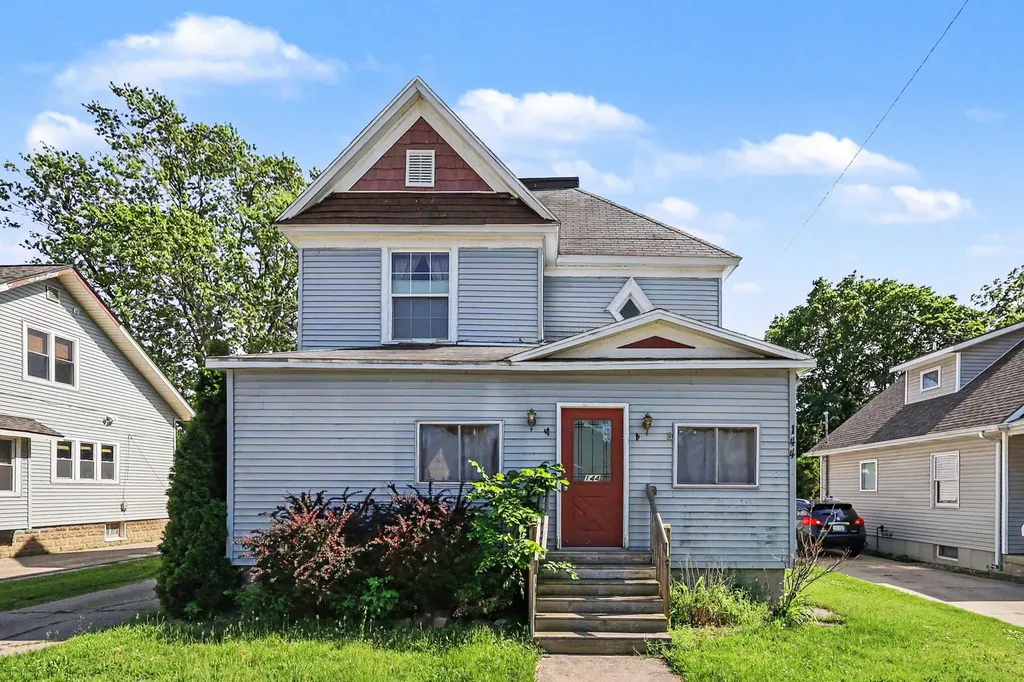 144 E 16th Street Holland City MI 49423