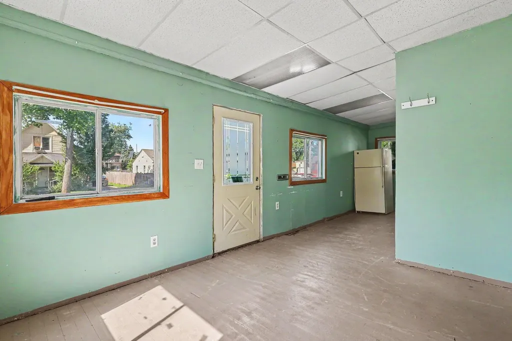 144 E 16th Street Holland City MI 49423