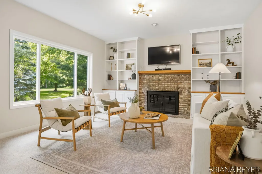 145 Bay Meadows Drive Park Township MI 49424