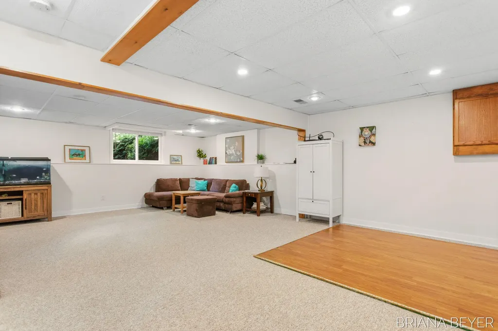 145 Bay Meadows Drive Park Township MI 49424