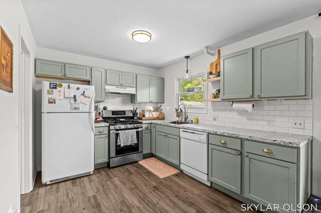 4988 S Brooks Road Fruitport Charter Township MI 49415
