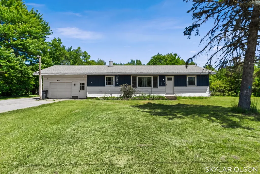 4988 S Brooks Road Fruitport Charter Township MI 49415