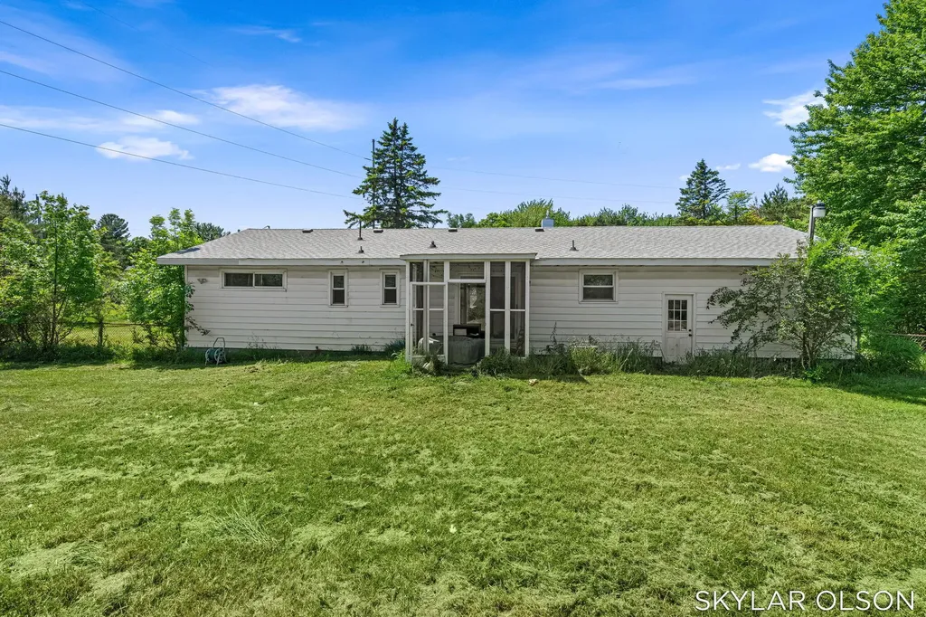 4988 S Brooks Road Fruitport Charter Township MI 49415
