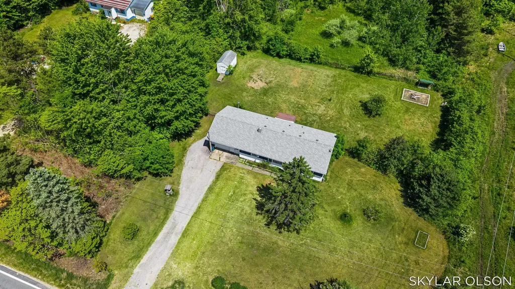 4988 S Brooks Road Fruitport Charter Township MI 49415