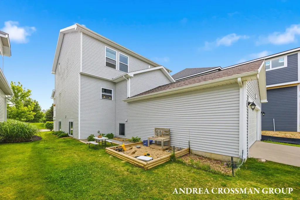2130 Kensington Park Circle Holland City MI 49423