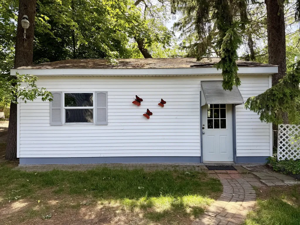1989 Addison Street Muskegon City MI 49441