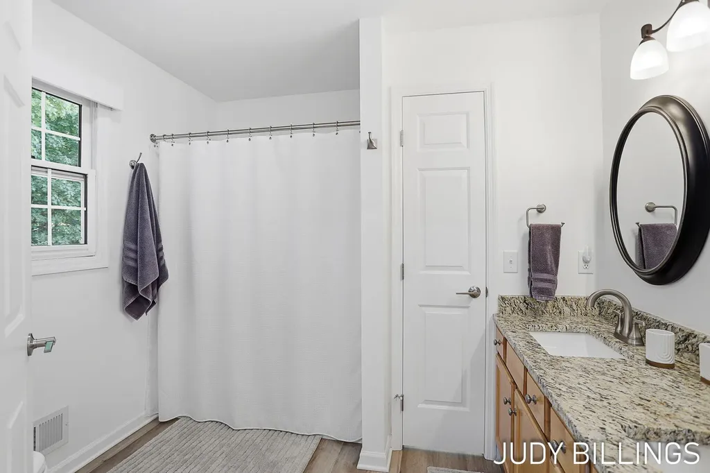 437 Amity Street Unknown City MI 49406