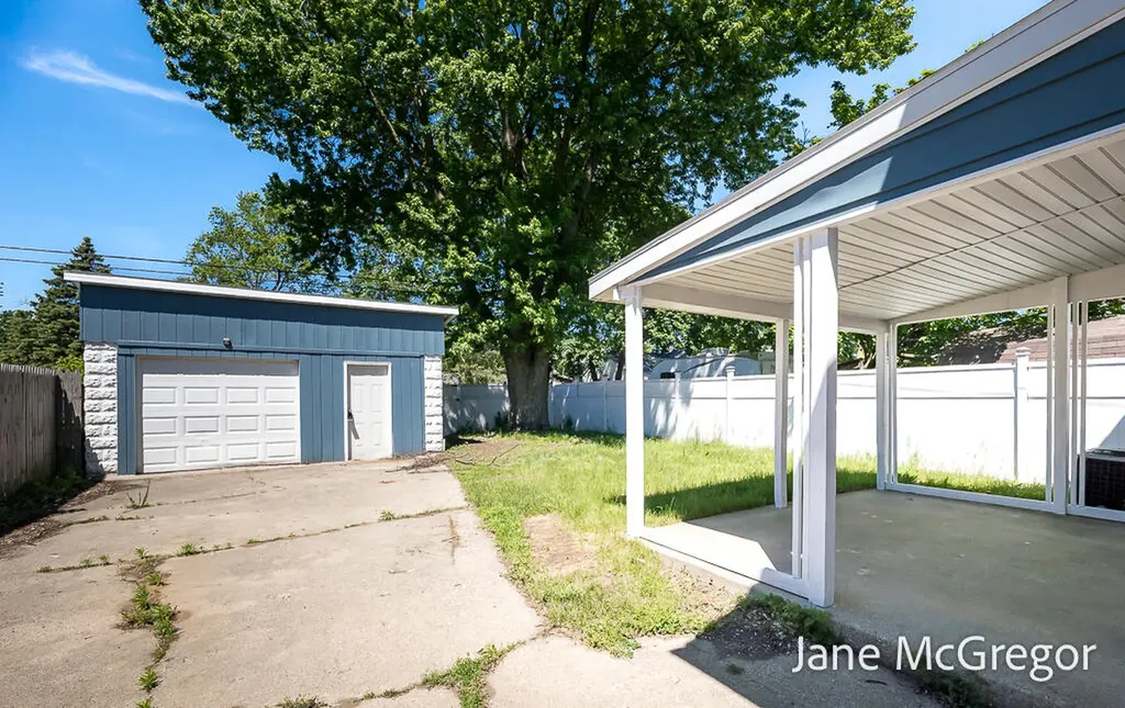 2023 Henry Street Muskegon City MI 49441