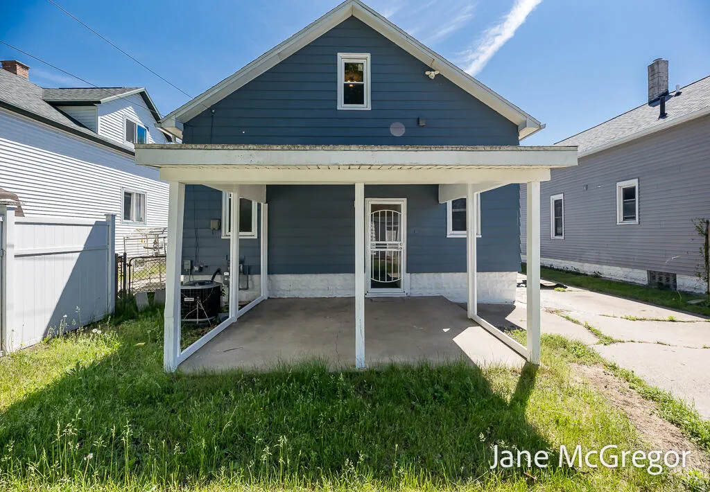 2023 Henry Street Muskegon City MI 49441