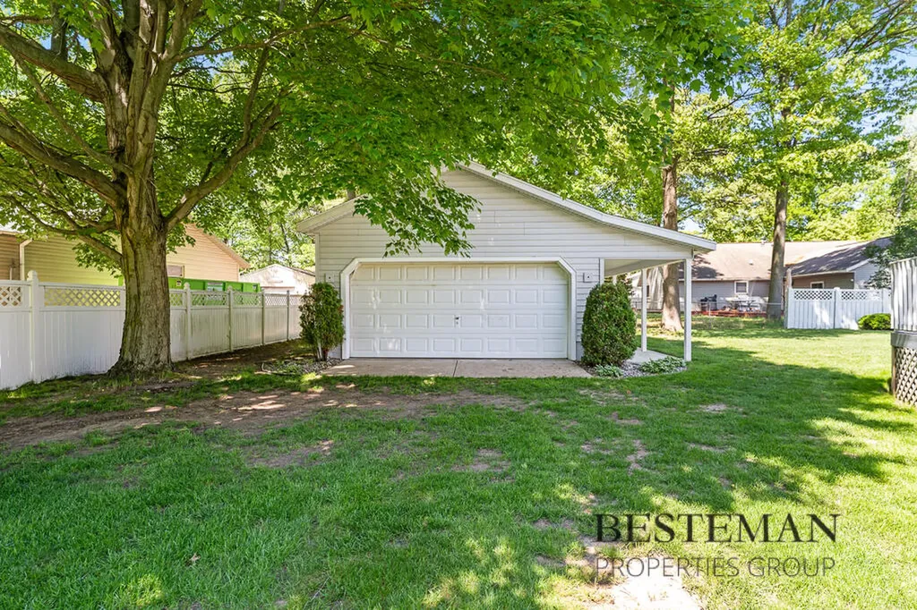 2023 Filonow Drive Fruitport Charter Township MI 49444