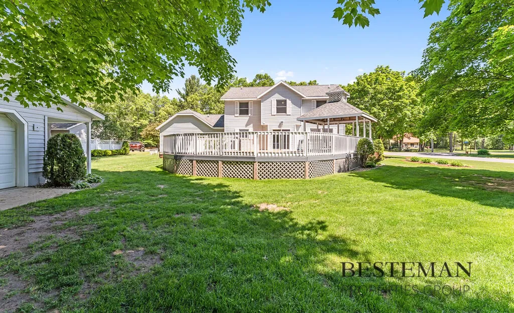 2023 Filonow Drive Fruitport Charter Township MI 49444